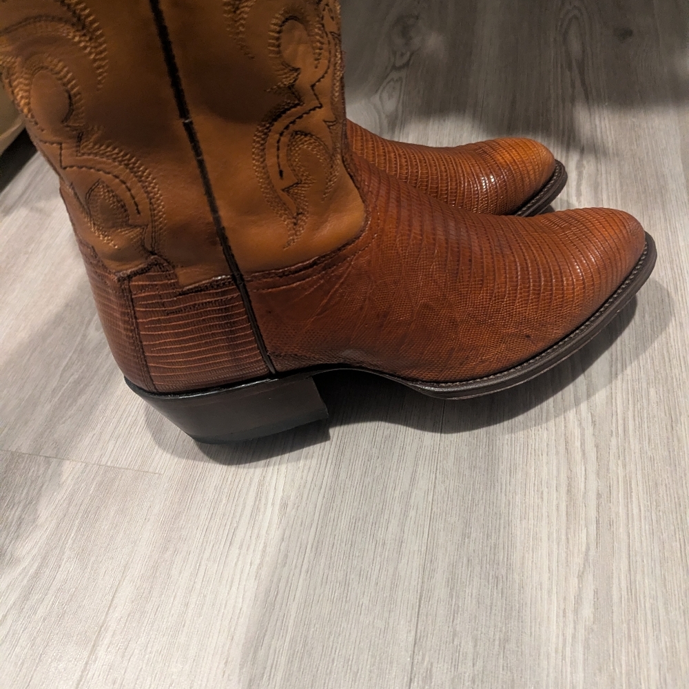 Tony Lama Exotic Teju Lizard Cowboy  Boots Cognac Brandy 11D TL5151 400$ - Picture 2 of 6